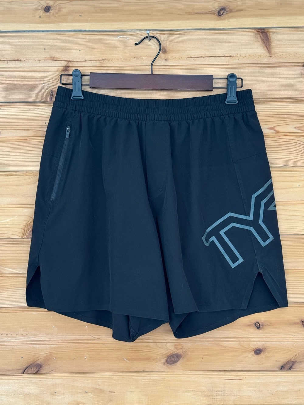 TYR | Men’s Performance Athletic Shorts | Black | Size Medium | Zip Pocket